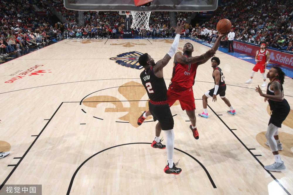 以惊人的速 以惊人的速