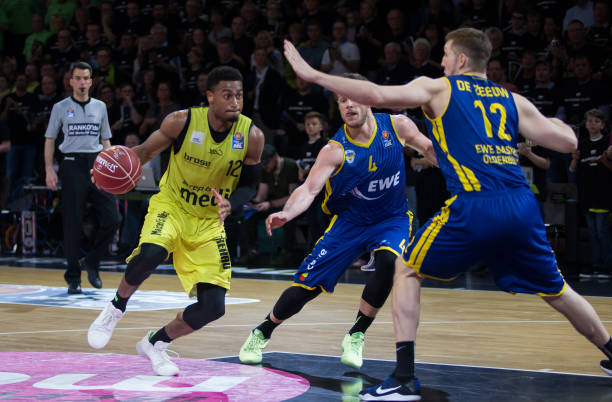 川崎前锋官方：对申花时看台暴力事件涉事人员无限期禁止观赛.