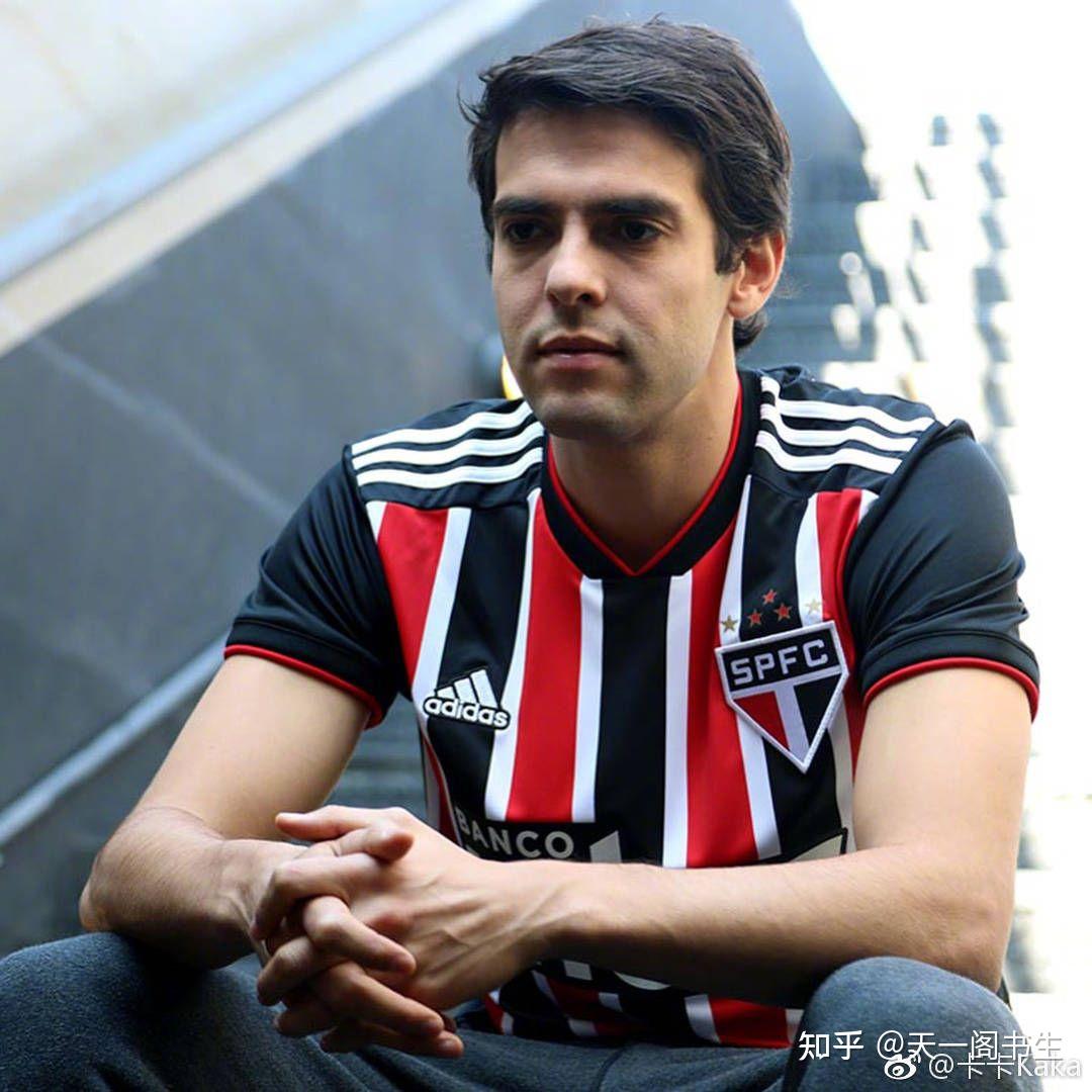 庞大粉丝群 庞大粉丝群